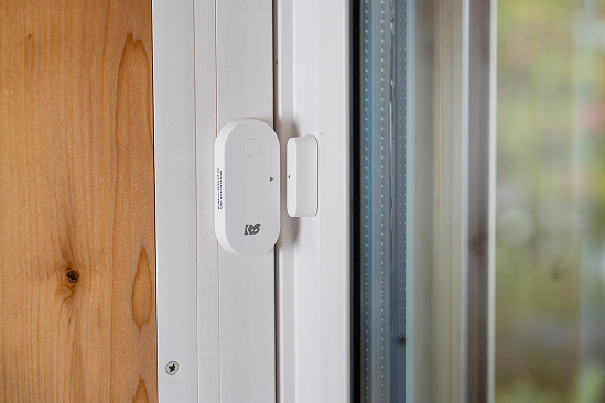 【スライドドアに設置する場合】